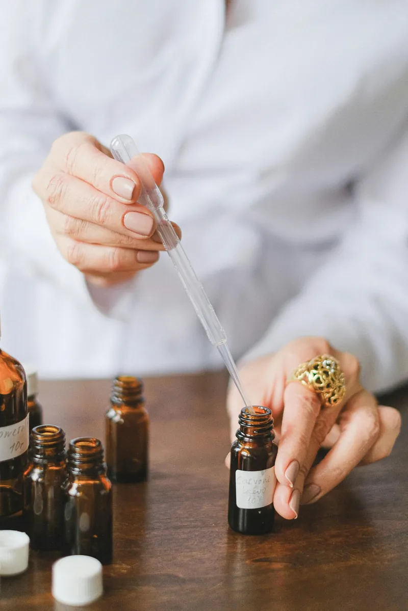 Preparación de un remedio en frasco gotero